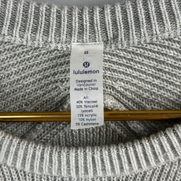 Lululemon Cabin Yogi Long Sleeve Bamboo & Cashmere Athleisure Sweater - Picture 4 of 12